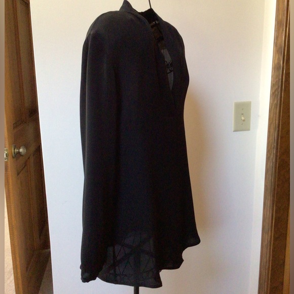 Theory black silk V neck Tunic/Blouse, Medium - Picture 2 of 8